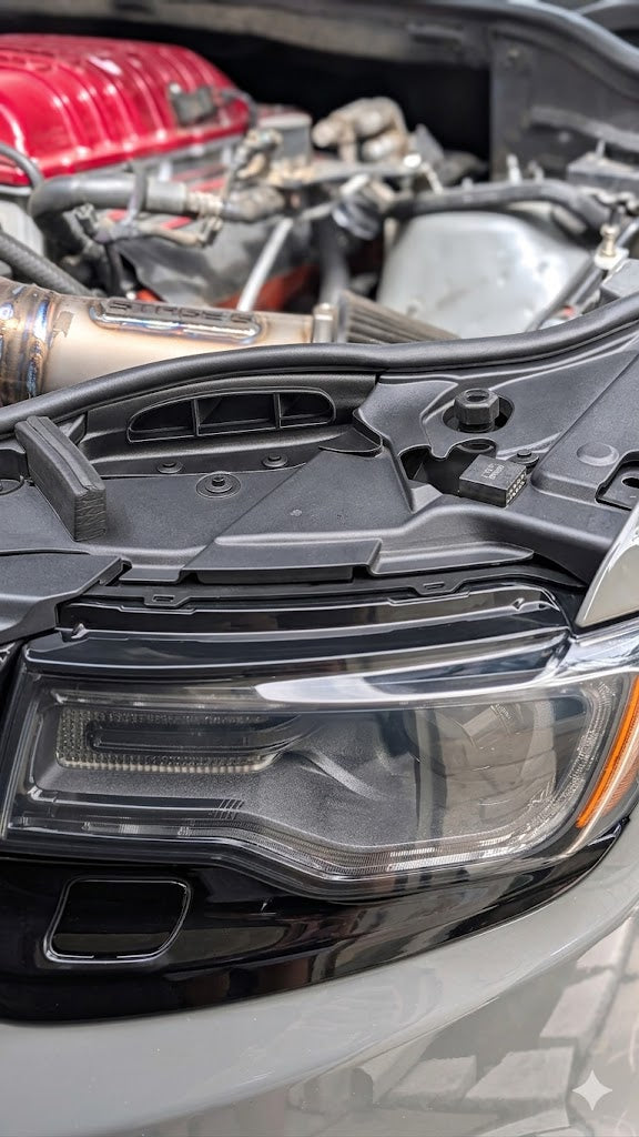 (2018-2021) Jeep Grand Cherokee Trackhawk - Intake Duct Shroud